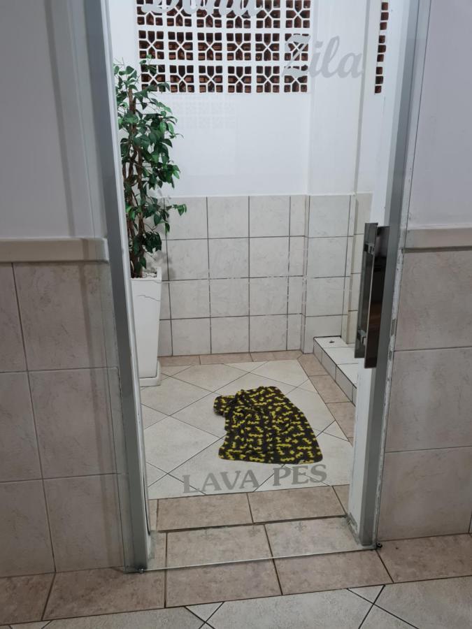 Ferienwohnung Apartamento 2 Quartos Central Diferenciado Balneário Camboriú Exterior foto
