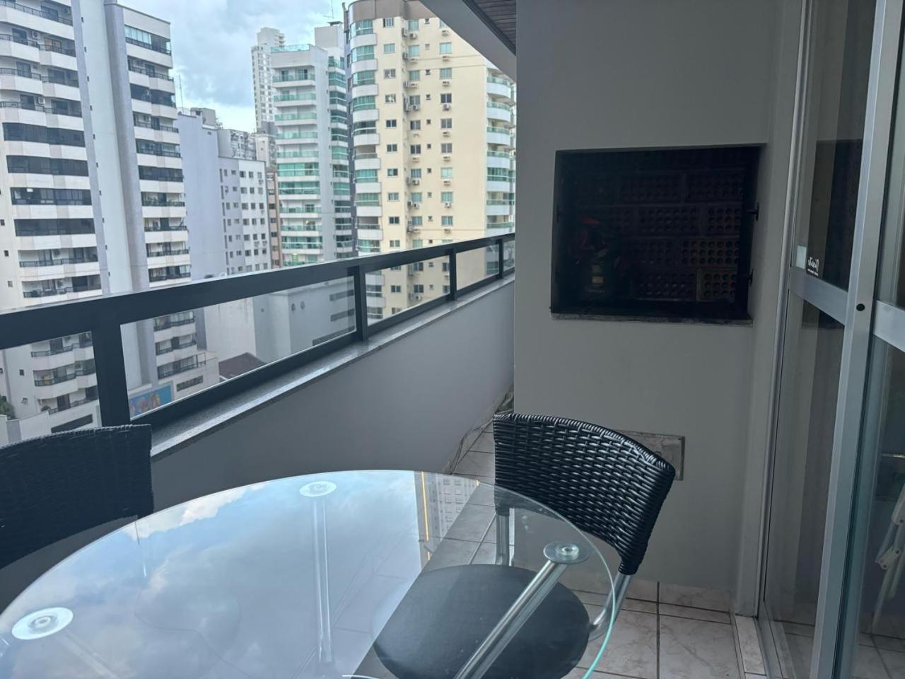 Ferienwohnung Apartamento 2 Quartos Central Diferenciado Balneário Camboriú Exterior foto